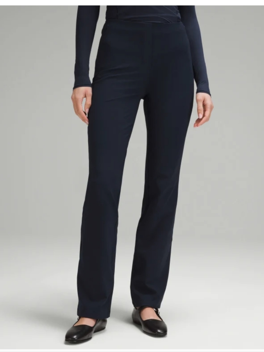 Smooth Fit Pull-On High-Rise Pant Regular In True Navy